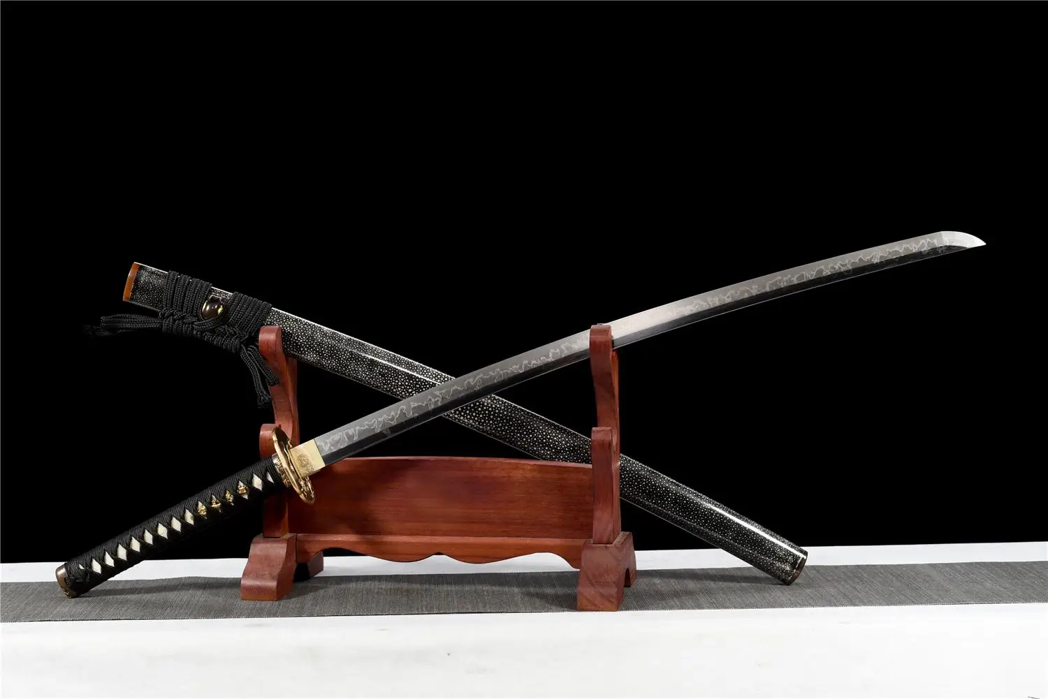 gold-dragon-sword-17