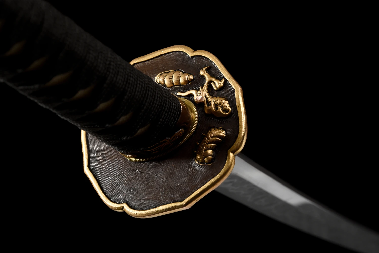 gold-dragon-sword-8