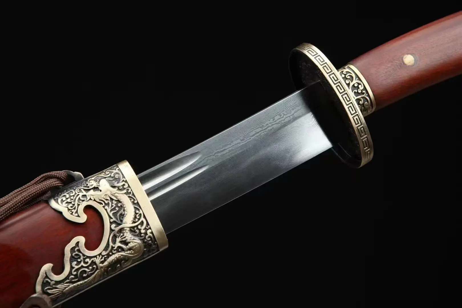 curved-short-sword-4