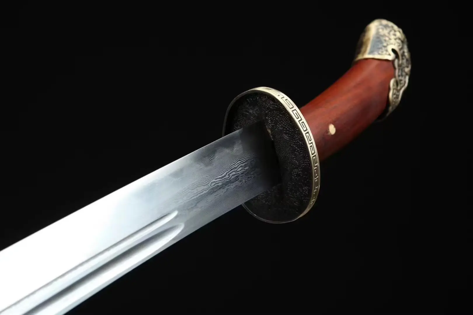 curved-short-sword-5