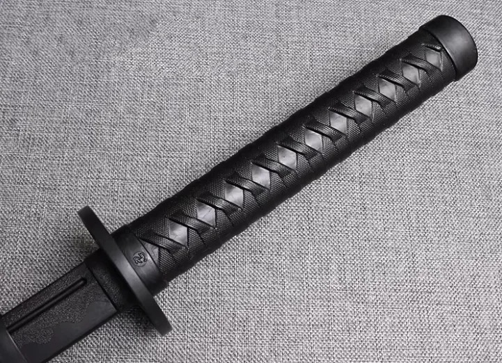 plastic-katana-7