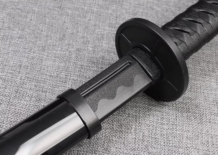 plastic-katana-8