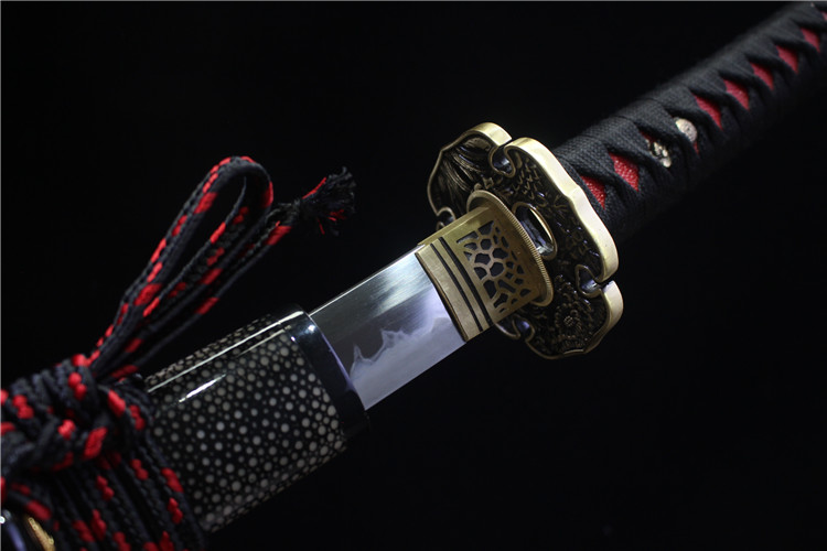 black-and-red-katana-4