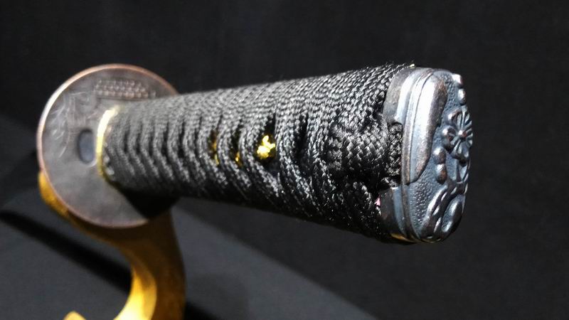 one-handed-japanese-sword-4