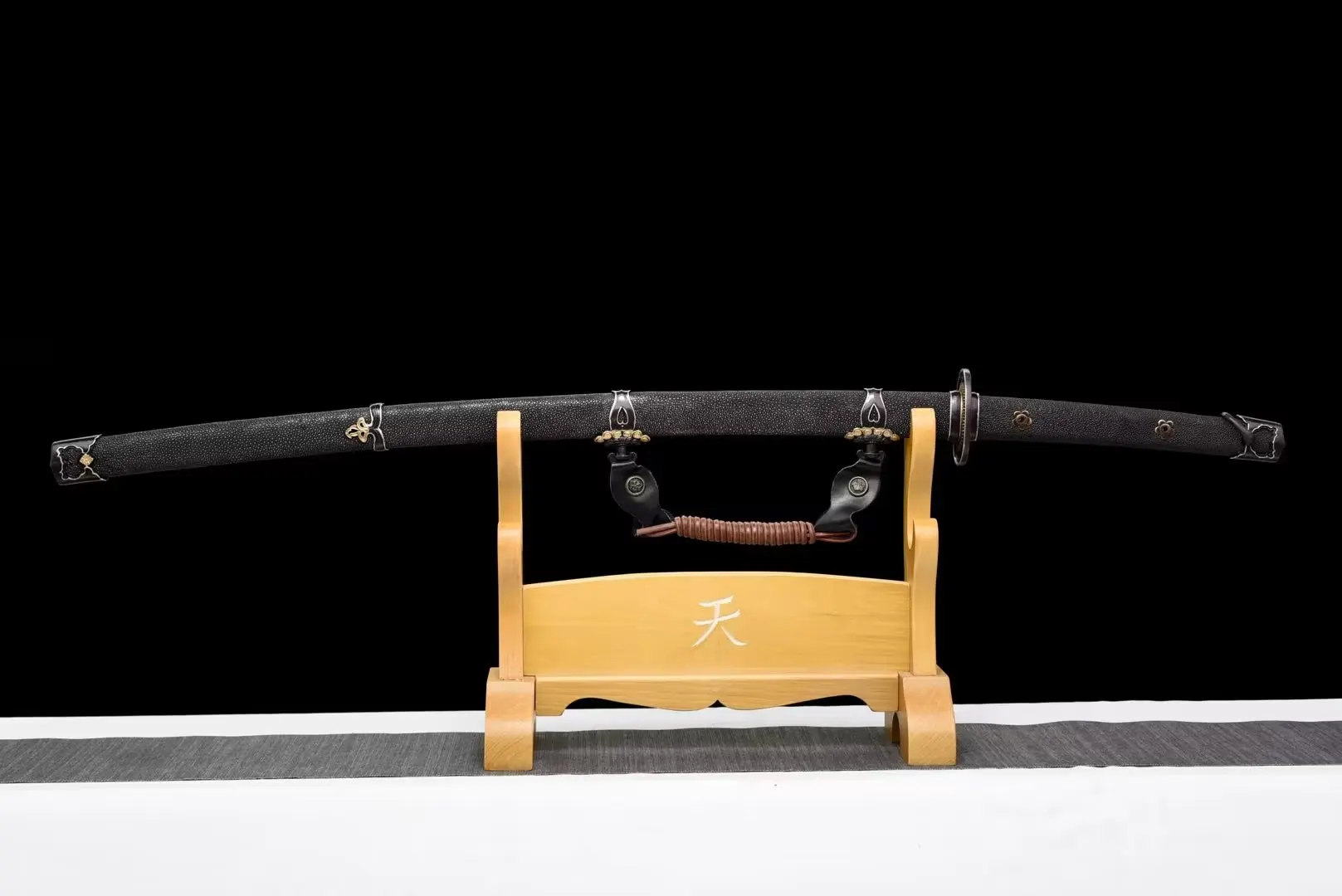 tachi-weapon-3