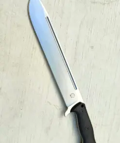 A large knife with a single edged blade.