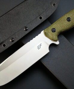 A quality bush knife for survival.