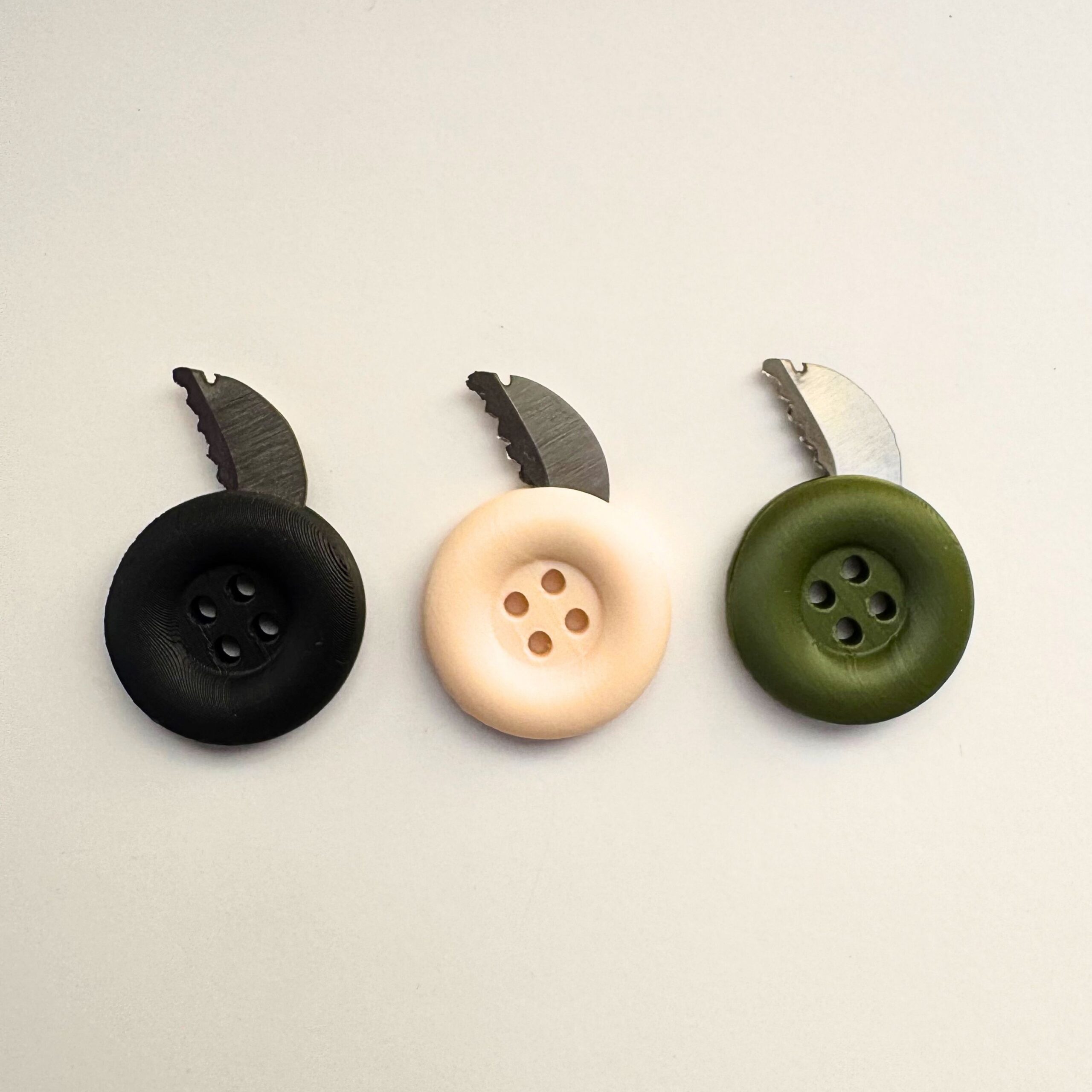 button-knife-11