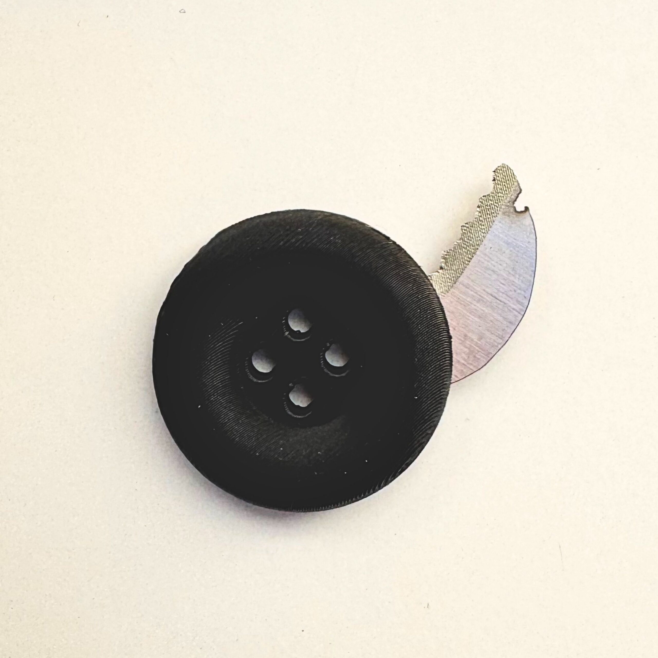 button-knife-27