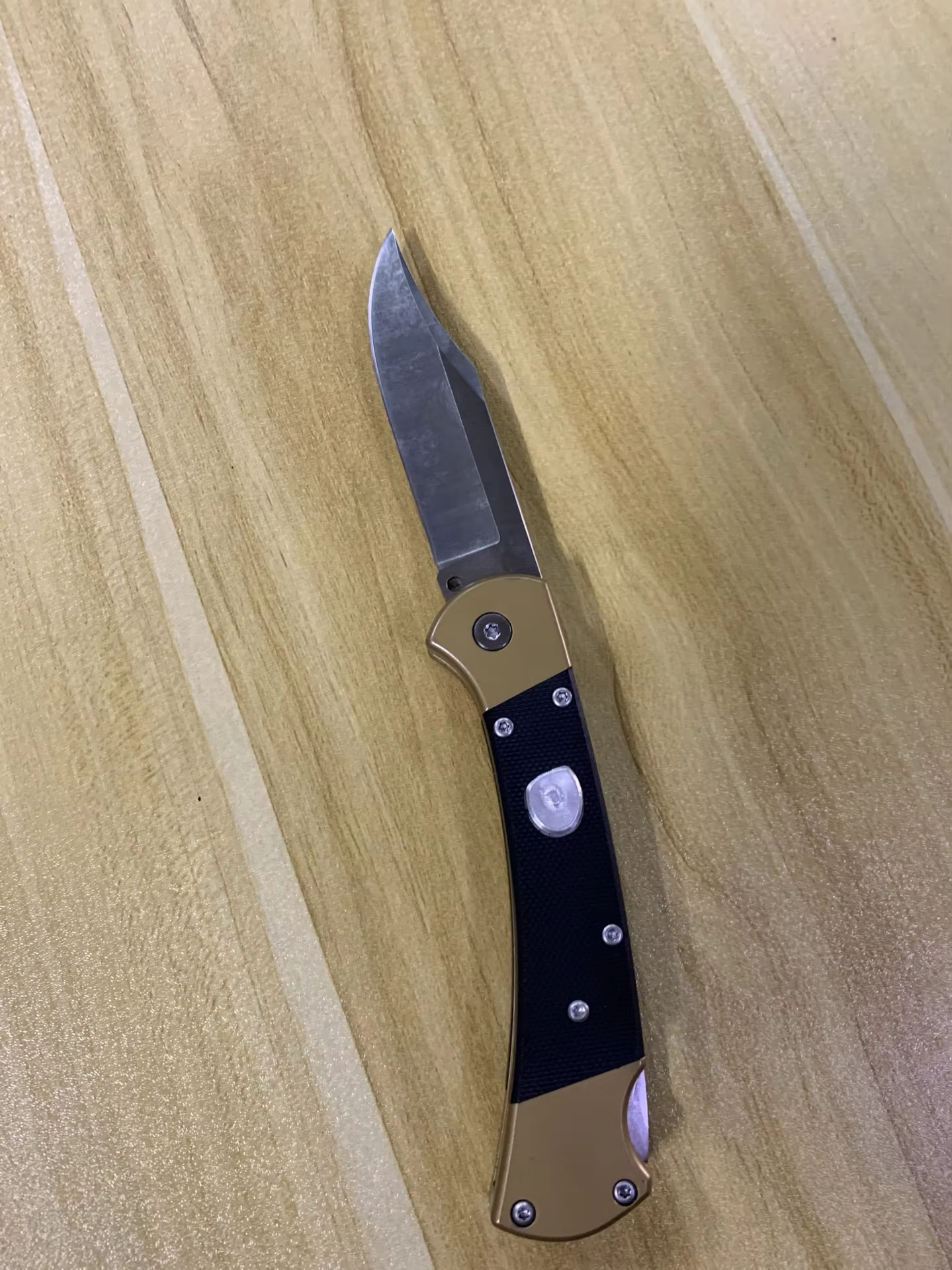 push-button-pocket-knife-6
