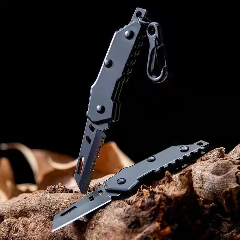 mini-pocket-knife-keychain-2