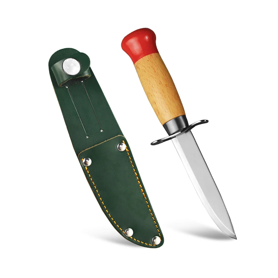 Scout Knife A boy scout knife, with a classic nordic knife design.