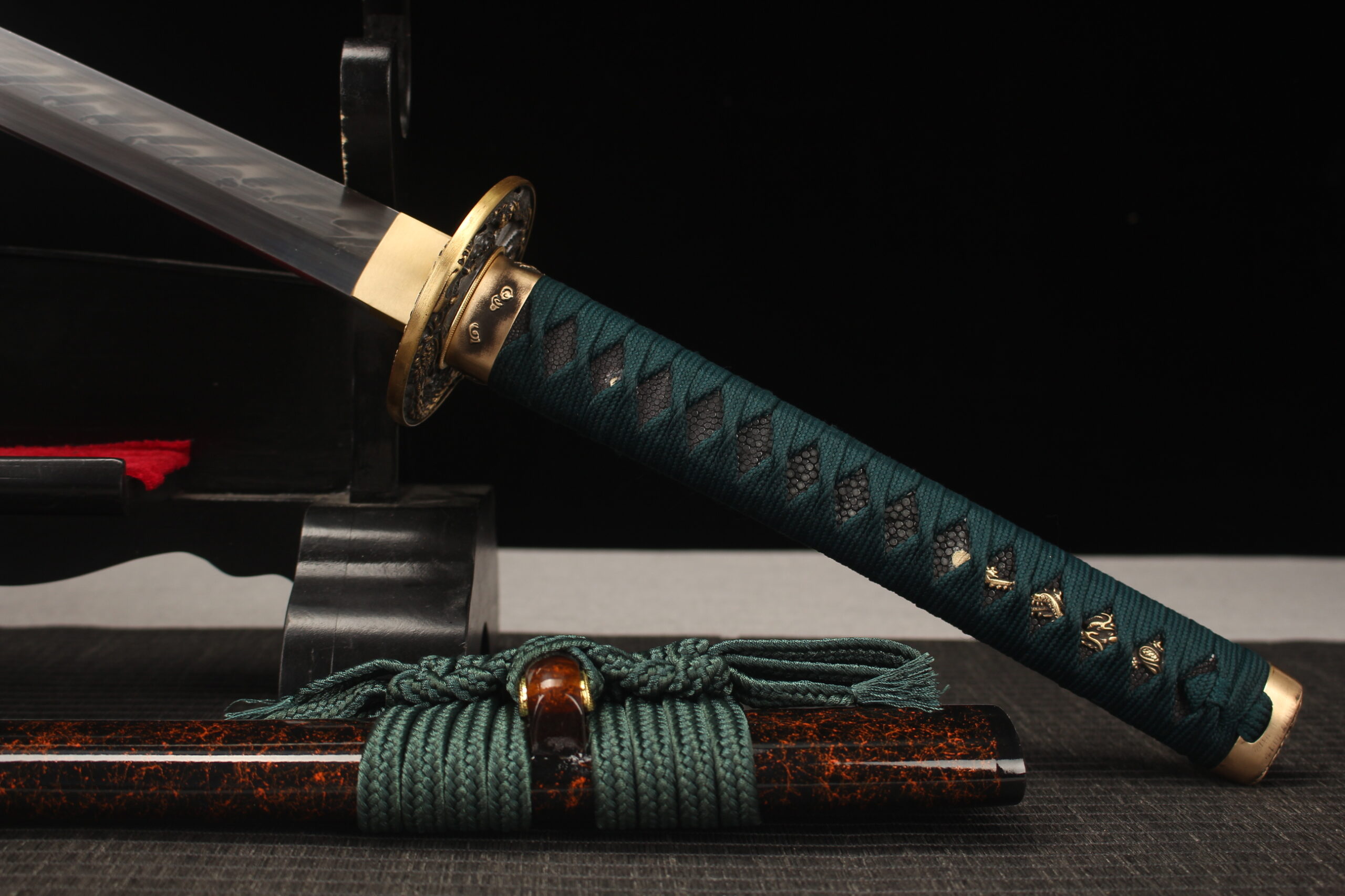 true-dragon-sword-10